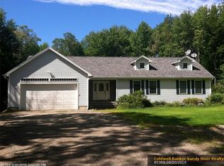 137 Mooselook Ln, Farmington, ME 04938