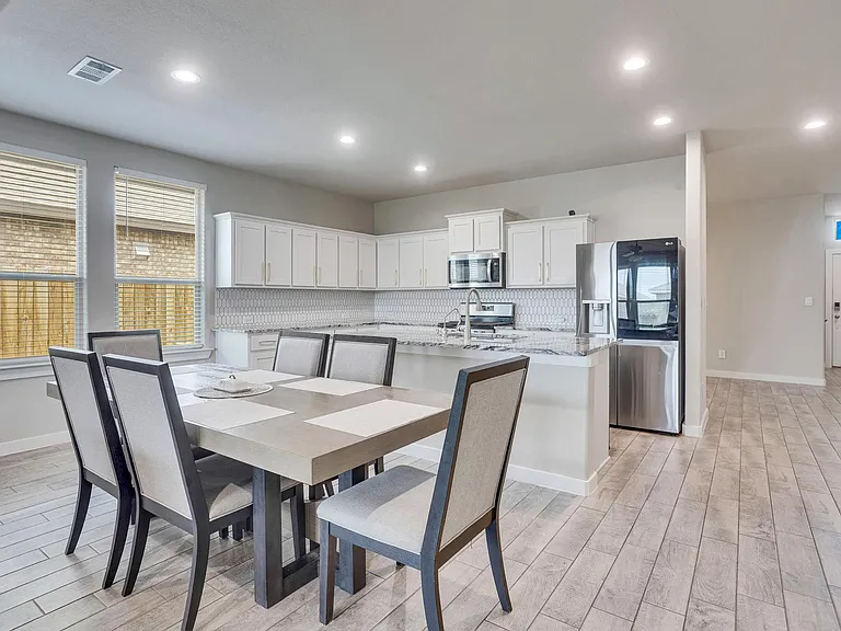 2305 Raleigh Point Dr — Photo 7
