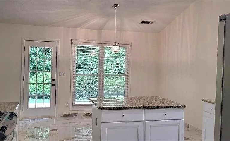 2280 Chelmsford Ct — Photo 10