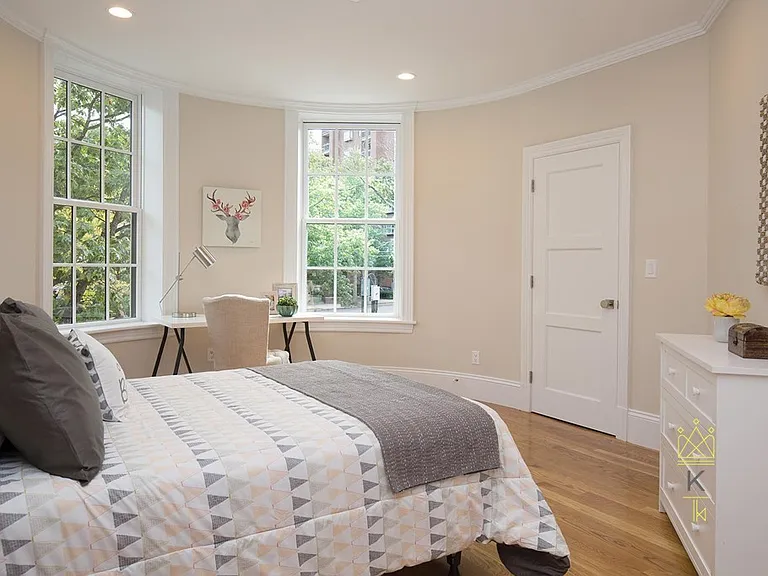 1248 Beacon St #2 — Photo 9