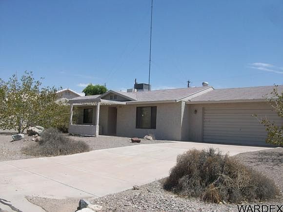 1st image of 4000 Carlsbad Dr