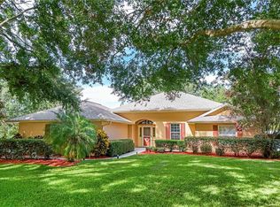 13545 Oak Bend Dr, Grand Island, FL 32735