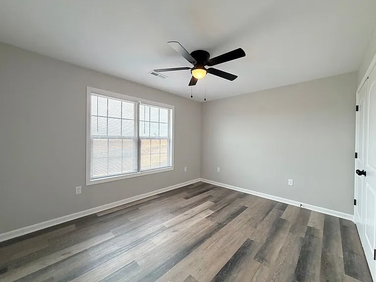 7020 Caravan Dr — Photo 11