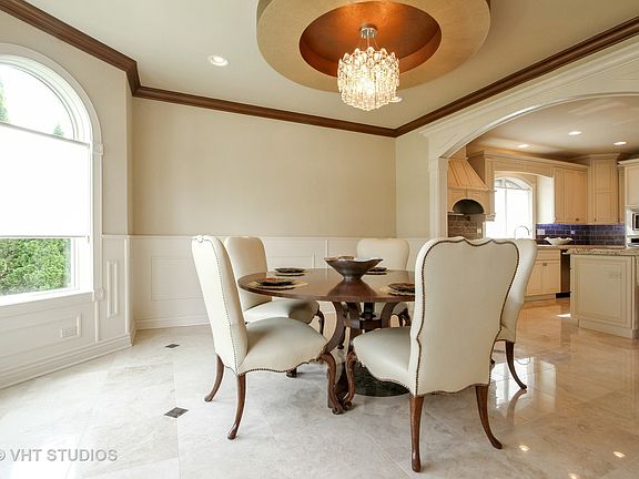 5th image of 2501 Fontana Dr