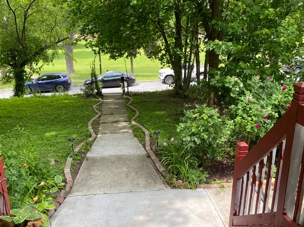 13 Eastman Ter, Poughkeepsie, NY 12601