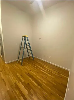 Rented by Standard Living Realty Inc | media 14