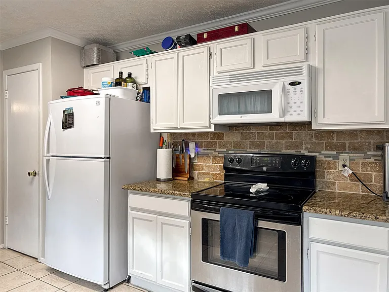 2909 Laurelridge Dr — Photo 16