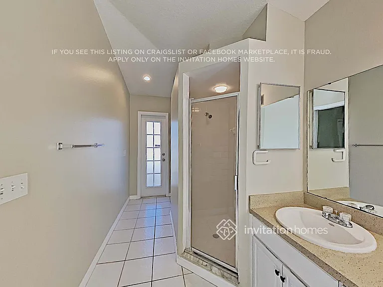 4609 Portobello Cir — Photo 18