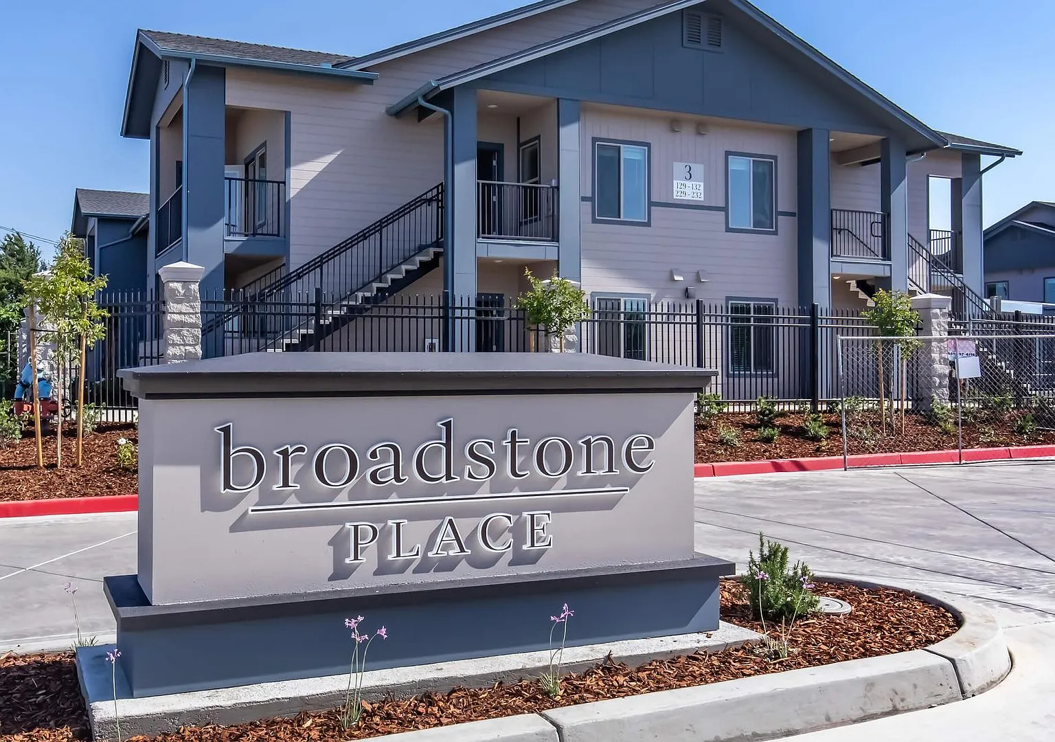Broadstone Place — Photo 4