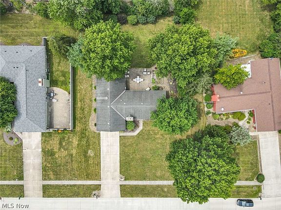 5th image of 11586 Pleasant Ridge Pl