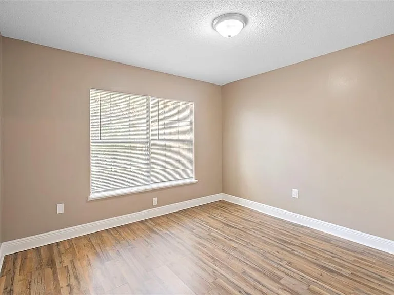 707 Brightview Dr — Photo 15