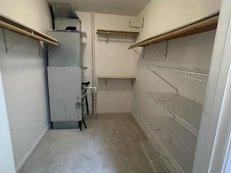 1323 Lindsay Ln — Photo 20