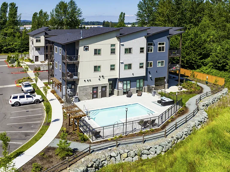 Centennial Park Apartments — Photo 21
