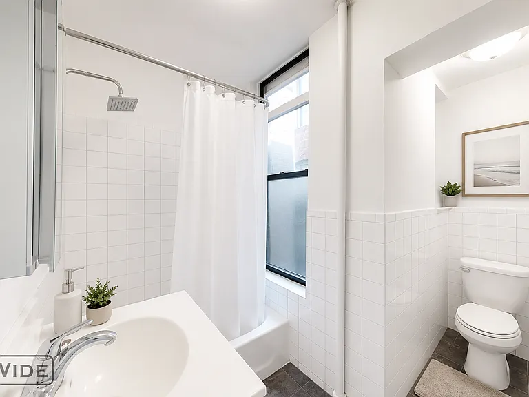 174 Thompson St #4RN — Photo 5