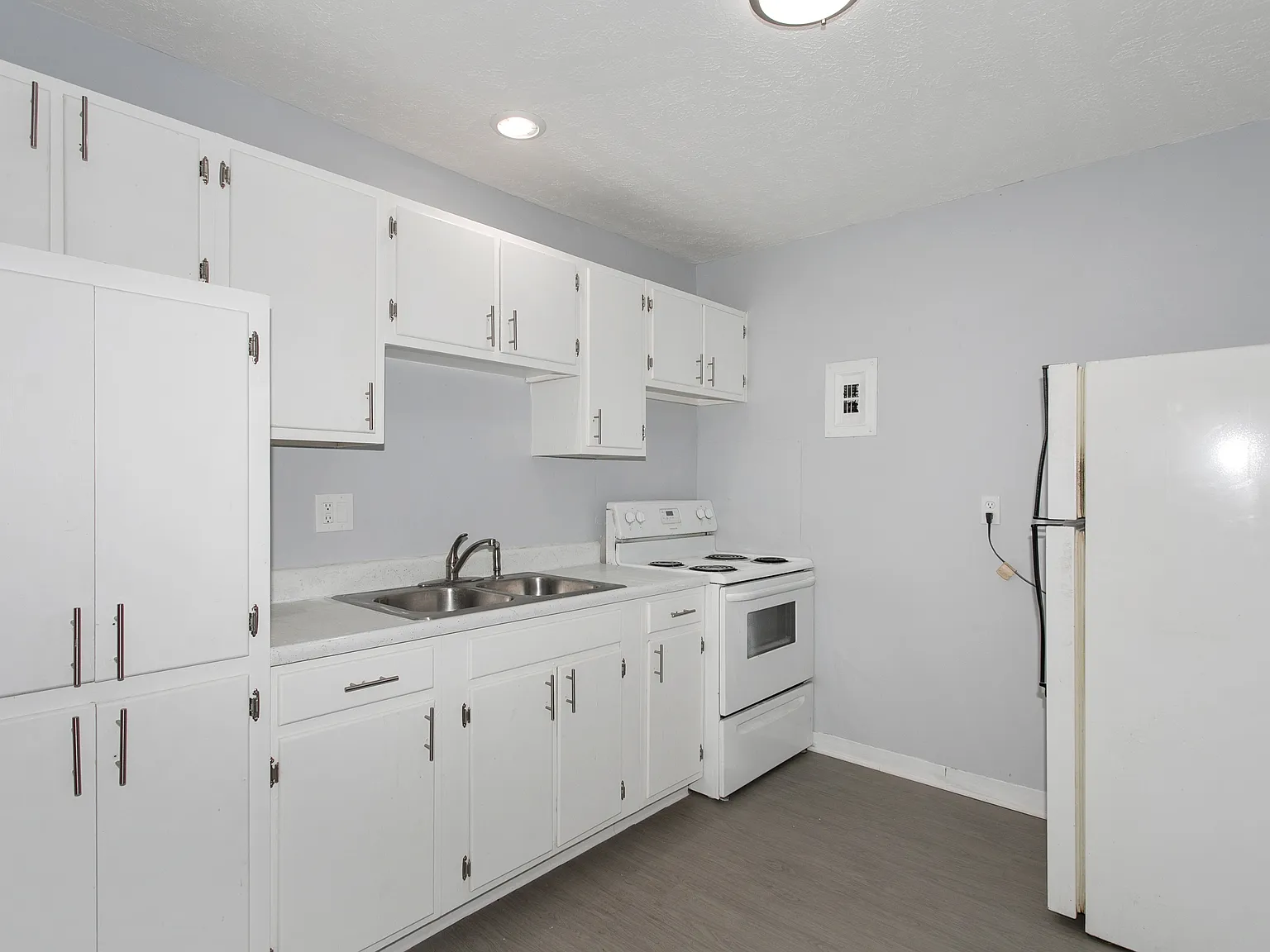 1 bed, $855 — Photo 1