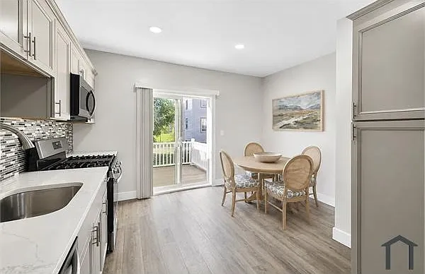 4 bed, 1600 sqft, $5,000 — Photo 3