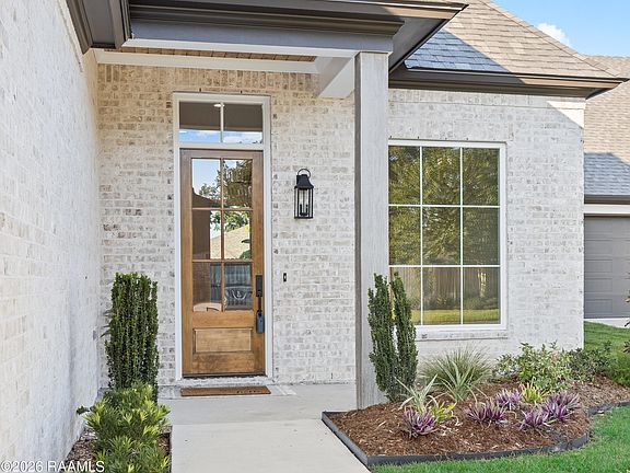 3rd image of 114 Sanctuary Ln