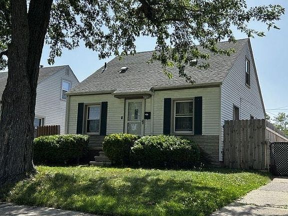 2nd image of 13788 Agnes St