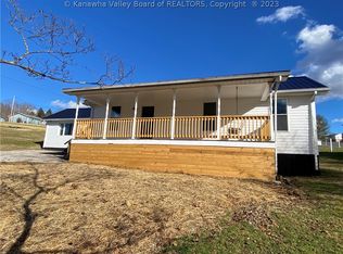 205 N Pinch Rd, Elkview, WV 25071