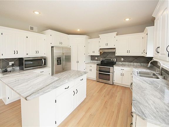 4th image of 13300 W 137th Pl