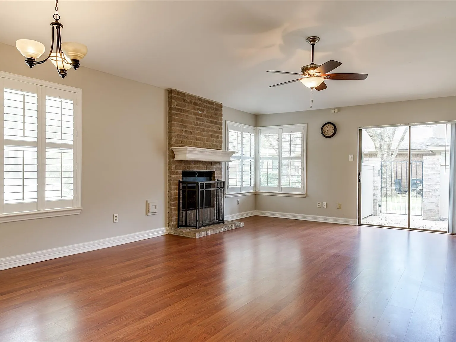 2 bed, 2.0 bath, 1114 sqft, $1,785 — Photo 3