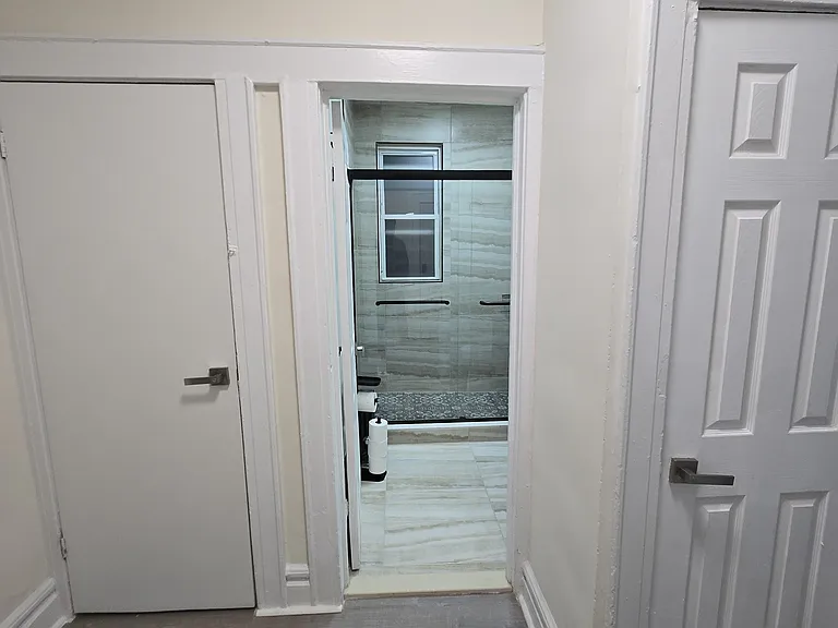 110 Schley St #1R — Photo 14