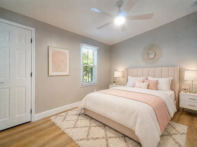 437 N Shine Ave — Photo 17