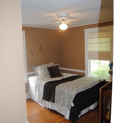 2nd image of 1409 Wall St