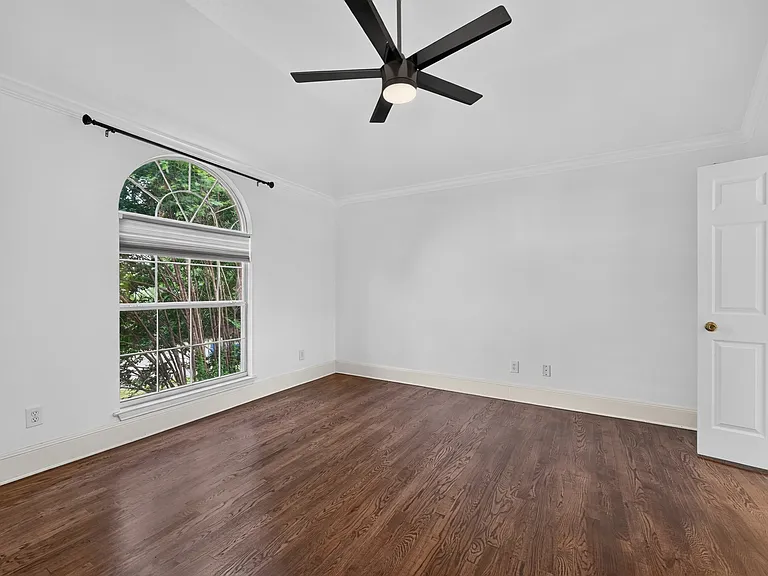5900 Atlanta Dr — Photo 20