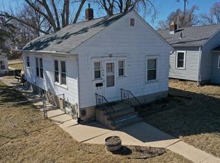 1219 16th Ave SW, Cedar Rapids, IA 52404