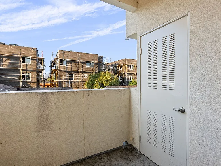 NoHo Beck 6320 LLC — Photo 16