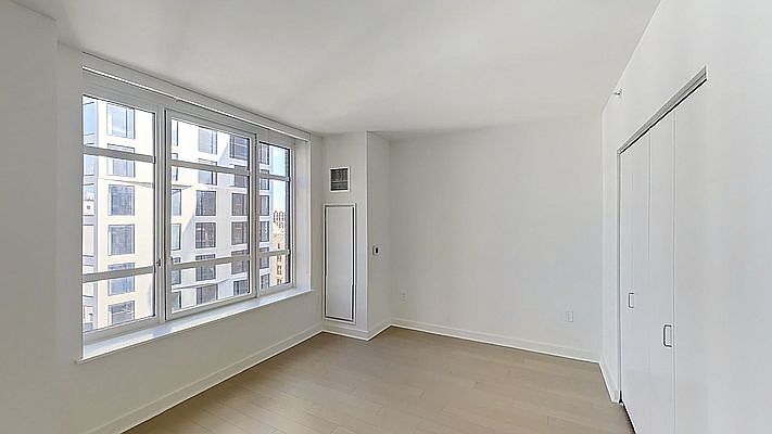 1st image of 45 Hoyt St APT 4T