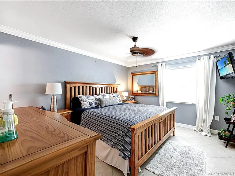 3541 NE Ocean Blvd #14 — Photo 12