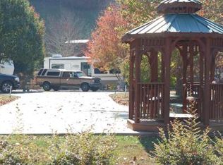135 Natures Ln, Blairsville, GA 30512