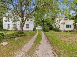 1257 Byron Rd, Howell, MI 48843