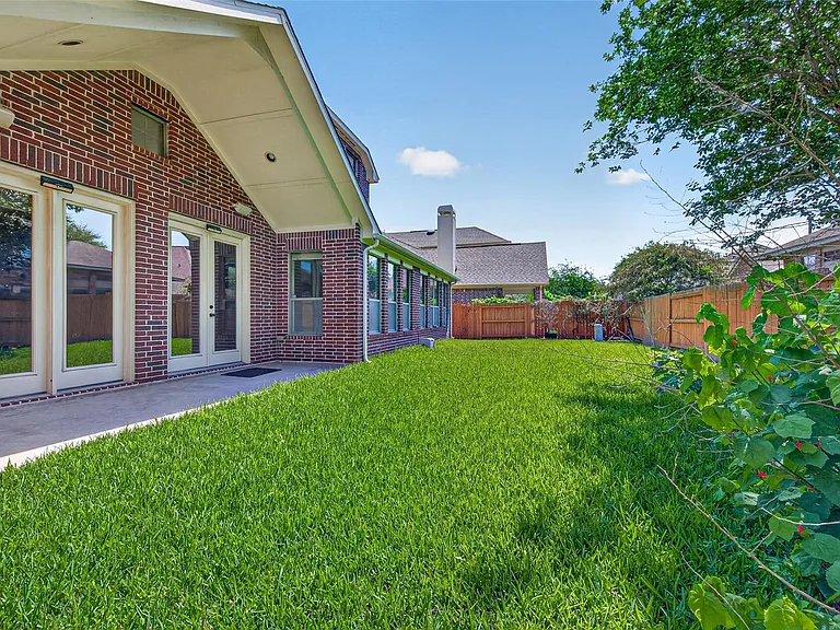 17311 Quiet Shores Dr — Photo 24