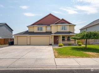 544 S Glenmoor Dr, Moses Lake, WA 98837
