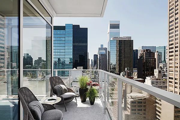 1st image of 200 E 59th St #17B
