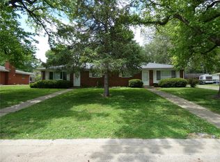 31 Larkspur Dr, Belleville, IL