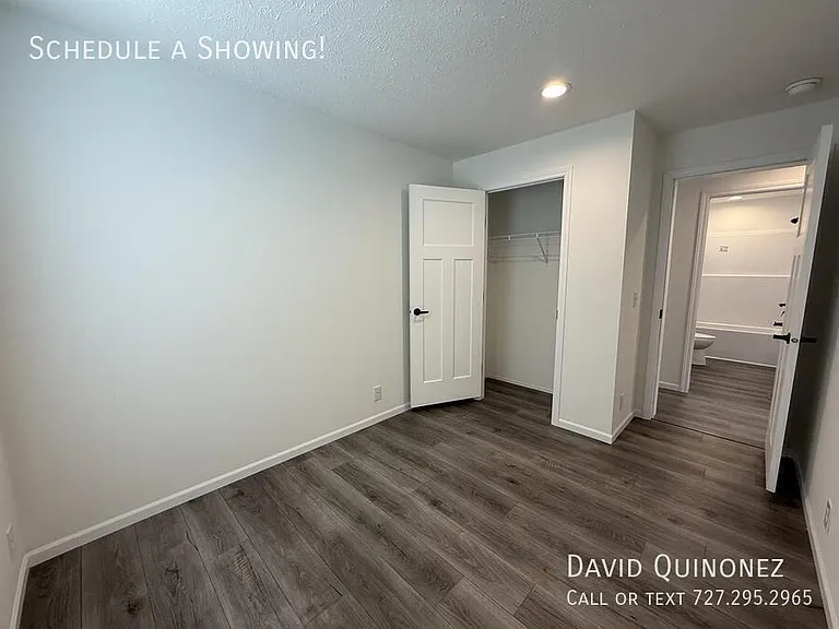 6271 Roosevelt — Photo 7