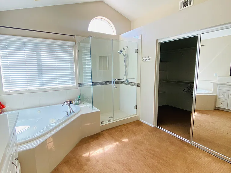 6863 Portofino Ct — Photo 16