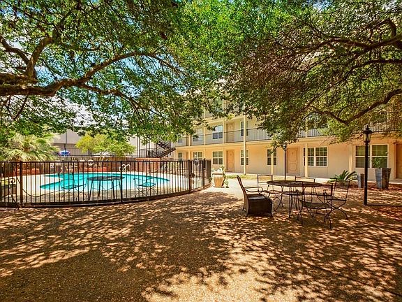 5th image of 910 Duncan Ln APT 52