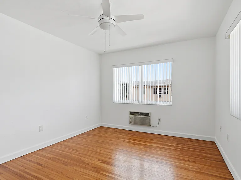 12 Sidonia Ave #3 — Photo 14