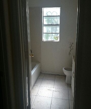 2nd image of 1024 E 15th Ave