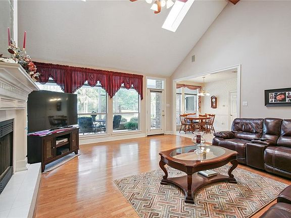 4th image of 111 Glendale Heights Dr