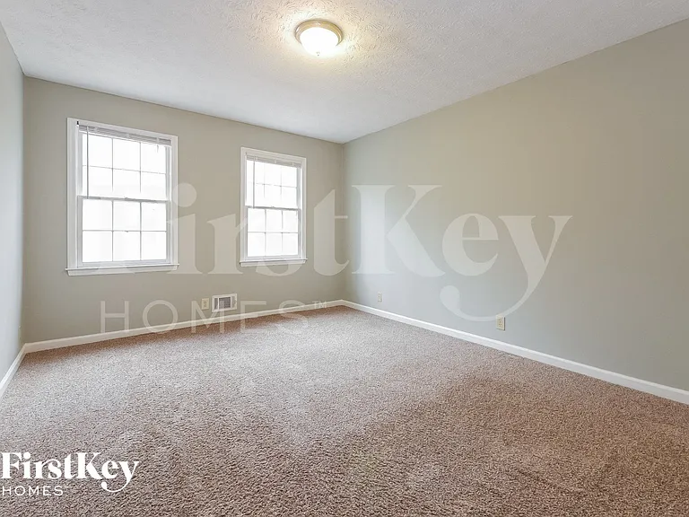 400 Lone Oak Dr — Photo 11