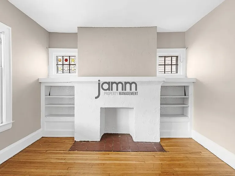 1695 Glenmont Loft — Photo 25