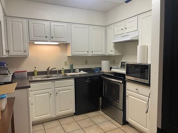 3rd image of 2814 Sundorn St APT 4