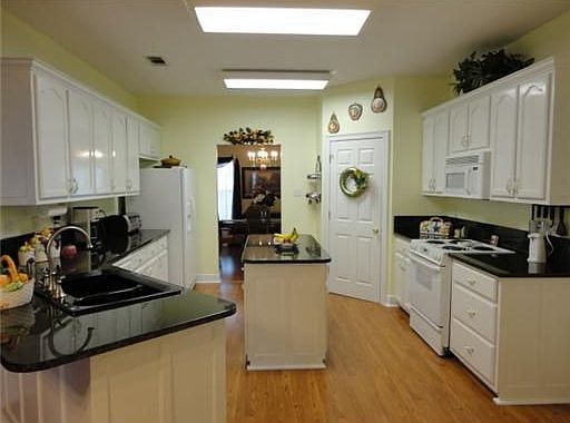 2nd image of 14111 Riverlake Dr