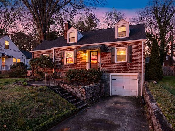 2nd image of 304 Guild Dr